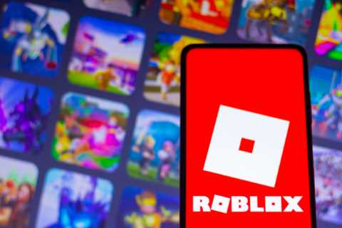 Roblox DOWN: Players furious after online game not working &amp; beg ‘what’s happening’ as..