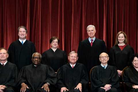 Once Close Allies, Roberts and Alito Have Taken Divergent Paths