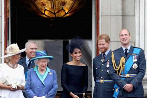 Queen BANS Meghan Markle, Prince Harry and Andrew from Buckingham Palace balcony at her Platinum..