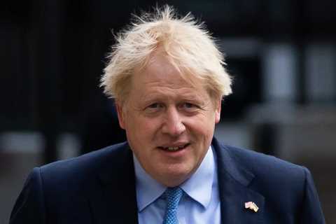 Local elections 2022: Boris Johnson and Keir Starmer hold their breath as they wait for crucial Red ..