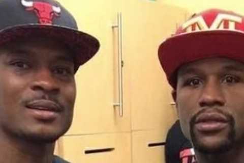 Floyd Mayweather vs Don Moore undercard: Who is fighting on huge Dubai bill?