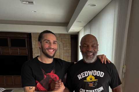 Mike Tyson meets Muhammad Ali’s unbeaten grandson Nico as boxing legend invites him to meet his..