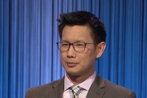 Jeopardy! fans slam Mayim Bialik for ‘LAUGHING’ at champ Daniel Nguyen after ’embarrassing’ error..