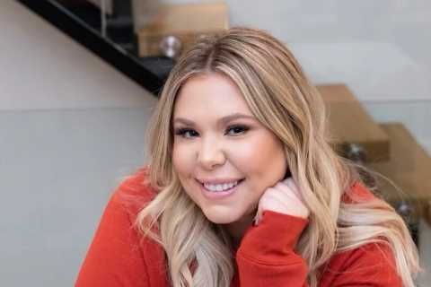 Teen Mom Kailyn Lowry shares the FIRST photo with new boyfriend Elijah Scott, 23, after revealing..