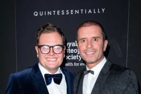 Alan Carr has reunited with jailed ex Paul Drayton at a Eurovision party at his home