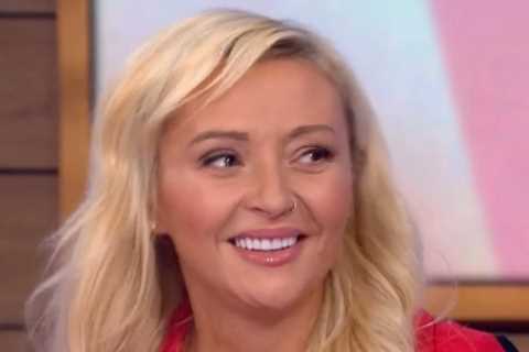 Coronation Street’s Kimberly Hart-Simpson breaks down in tears after fulfilling her late dad’s dream