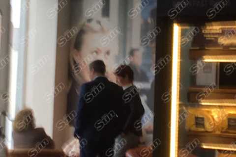 Sir Keir Starmer pictured mask-free indoors at height of lockdown despite insisting he’s never..