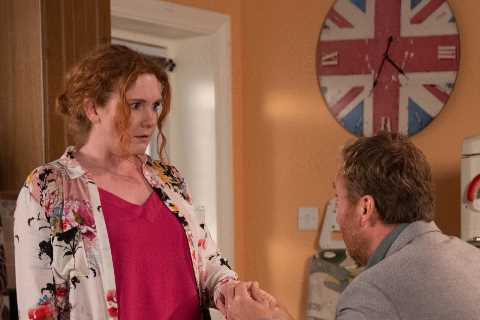 Coronation Street spoilers: Phill proposes to Fiz Stape after shocking secret is exposed