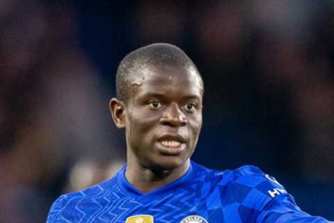 Humble N’Golo Kante constantly ignores Chelsea stars when they urge him to upgrade £10k Mini Cooper