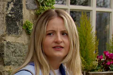 Emmerdale spoilers: Amelia Spencer humiliated by social media trolls