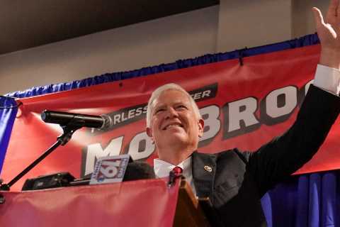 Attack ads have fueled sharp ups and downs in the Alabama G.O.P. Senate race.
