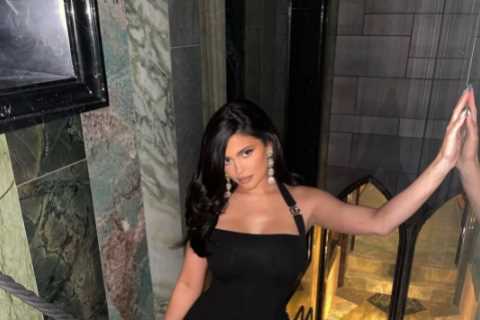 Kylie Jenner stuns in black mini dress &amp; floral yacht look as star is praised for ‘incredible’..