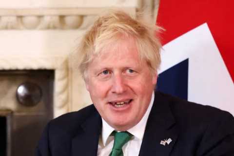 Boris Johnson must make rail strikes illegal to save the Queen’s Platinum Jubilee