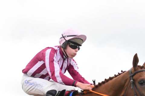 Shock 300-1 outsider Sawbuck makes history as biggest winner EVER over jumps with easy victory at..