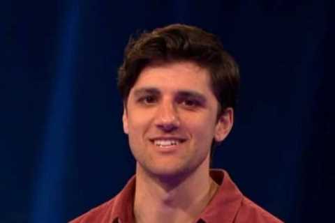 Livid Tipping Point viewers blast contestant for ‘wasteful’ tactic – and he even admits ‘my nan..