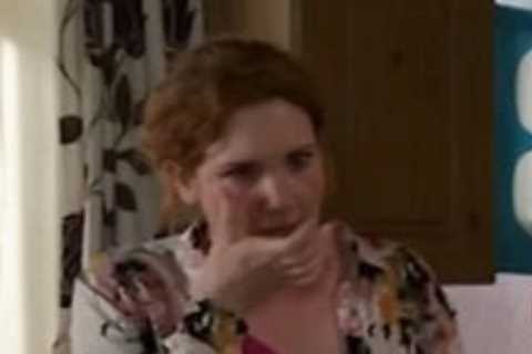Coronation Street fans rage over ‘pathetic’ product placement as they brand advertising ‘subtle as..