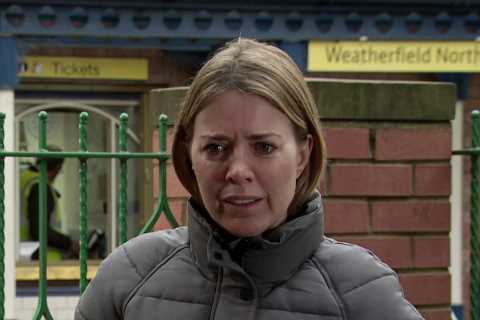 Coronation Street’s Sally Carman looks FAR more glam than ‘drab’ Abi on This Morning with glasses..