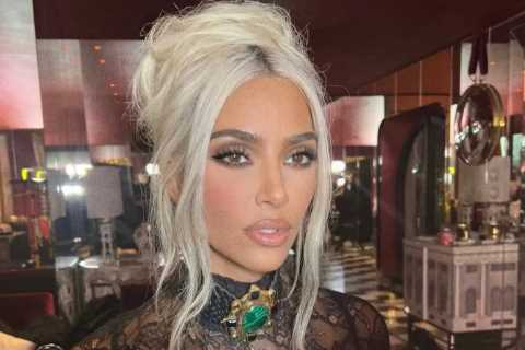 Kardashian fans slam Kim’s blonde hair as a ‘bird’s nest’ in ‘messy’ new pic &amp; BEG her to ‘go..