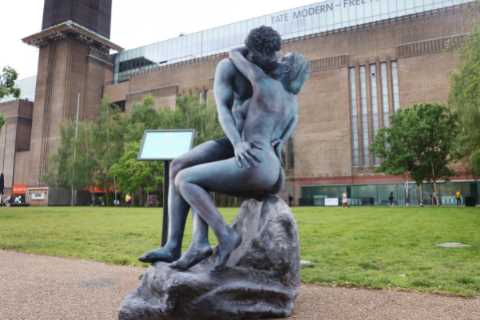 Love Island couple strip naked to transform into iconic statue – can you tell who it is?