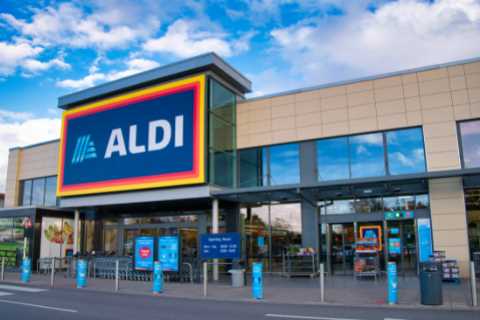Aldi fans go wild for £12.99 stylish SpecialBuy drinks dispenser – it’s perfect for Jubilee parties ..