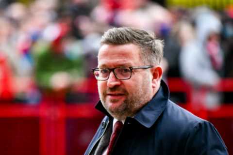 Man Utd chief Richard Arnold urges fans to be patient but insists ‘change is coming’ under Ten Hag..