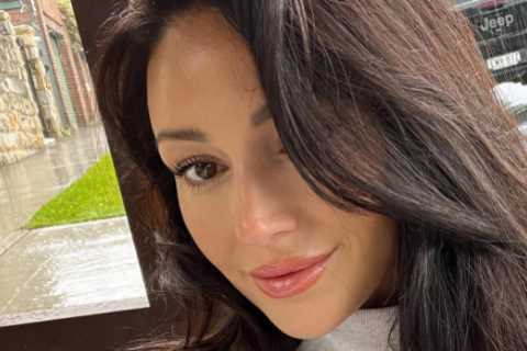 Michelle Keegan shares stunning selfie as marks one week away from Mark Wright in Australia