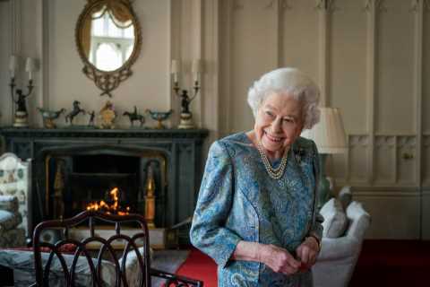 The Queen is set to open her very own PUB &amp; it’ll be on Prince William and Kate Middleton’s..