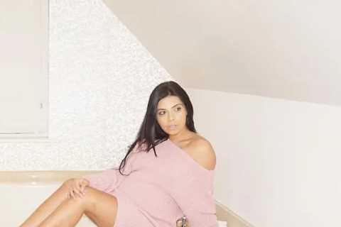 Inside Love Island winners Cara De La Hoyde and Nathan Massey’s gorgeous home with huge bath and..