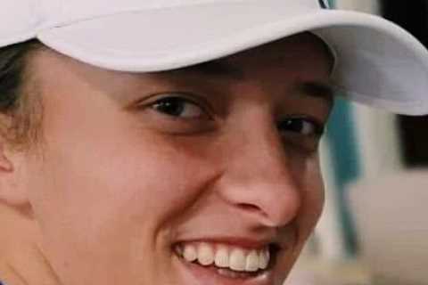 ‘I’m reading Agatha Christie before matches’ – French Open star Iga Swiatek reveals the secret..