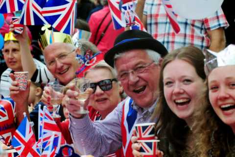 7 ways ‘killjoy’ councils are RUINING the Queen’s Platinum Jubilee – and the punishments they could ..