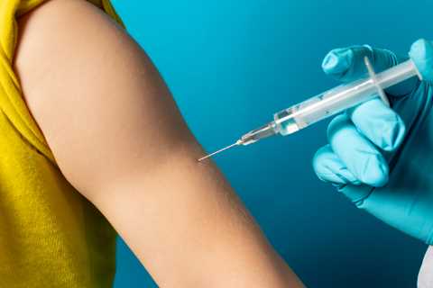 Parents rush to get chickenpox jabs as cases of monkeypox surge – how to tell them apart