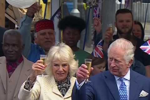 EastEnders fans emotional as Duke and Duchess of Cornwall appear in moving Jubilee episode