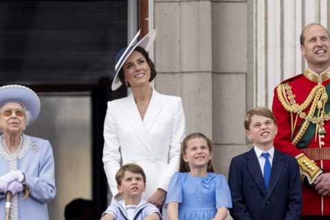 I’m a lip reader and here’s everything the royals were saying during the Trooping the Colour New