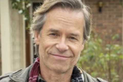 Neighbours confirms ANOTHER legendary character is returning for final episode – and he’s now a..