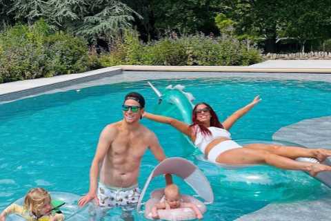 Stacey Solomon dons bikini as she jumps into Pickle Cottage’s brand-new swimming pool with Joe..