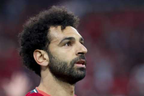 Barcelona ‘tell Salah to join on free transfer NEXT summer’ after Egypt star stalls on new..