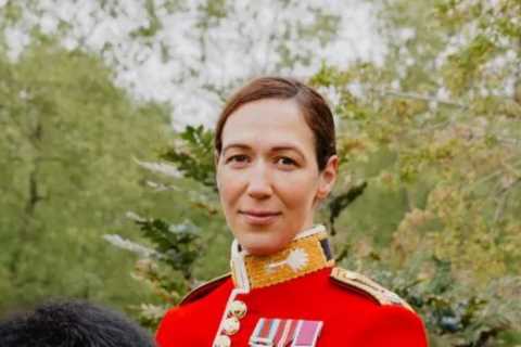 Female soldiers in Queen’s elite bodyguard demand Army stop calling them ‘men’