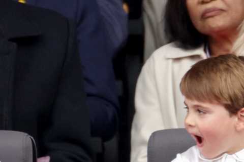 Eagle-eyed royal fans spot adorable moment William asks Charles if Prince Louis can sit on his lap..