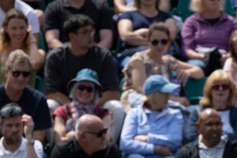 Emma Raducanu suffers Wimbledon scare as she is forced to retire from Nottingham Open with injury