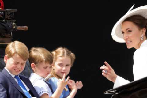 I’m a body language expert – here are the clever parenting tricks Kate Middleton uses to keep..
