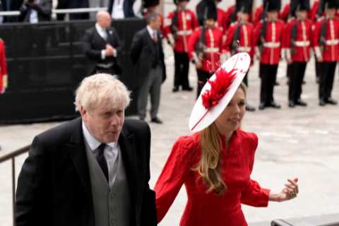Inside dramatic story of how no confidence vote was sprung on Boris Johnson