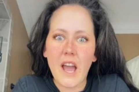 Teen Mom Jenelle Evans shows off painful injury in new TikTok video &amp; begs fans to ‘stay safe’