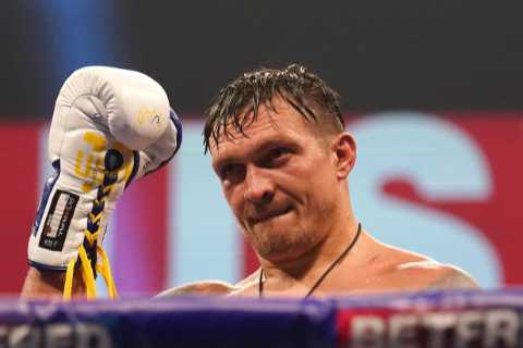 Unpredictable Tyson Fury has the right mentality and boxing skills to beat Anthony Joshua, says..
