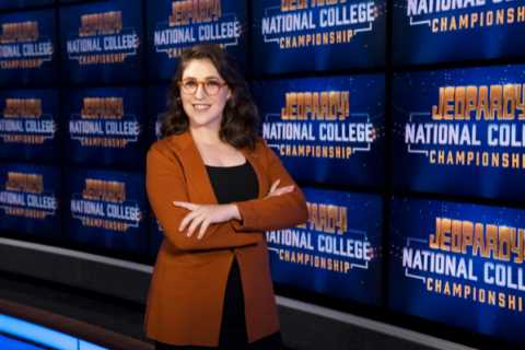 Who will be the new permanent Jeopardy! host?