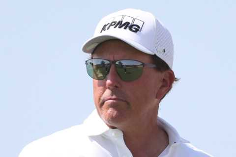 LIV Golf London: Live stream FREE, complete field and US start time with Phil Mickelson and Dustin..