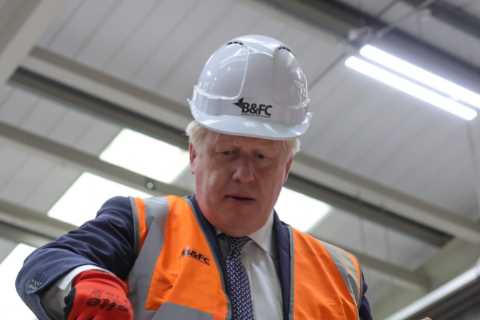 Boris Johnson vows to ‘finish’ Margaret Thatcher’s right to buy revolution – and cut taxes too