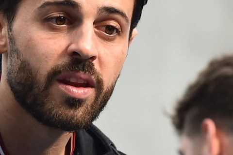 Bernardo Silva teases Barcelona transfer but Man City playmaker needs Frenkie de Jong to sign for..