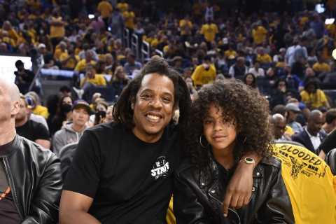 Beyonce fans think her daughter Blue Ivy, 10, looks SO grown up &amp; just like her mom at NBA game ..