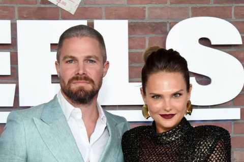 How many children does Stephen Amell have?