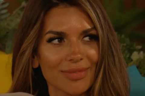 Love Island fans divided as Ekin-Su appears to kiss Jay in first look at episode